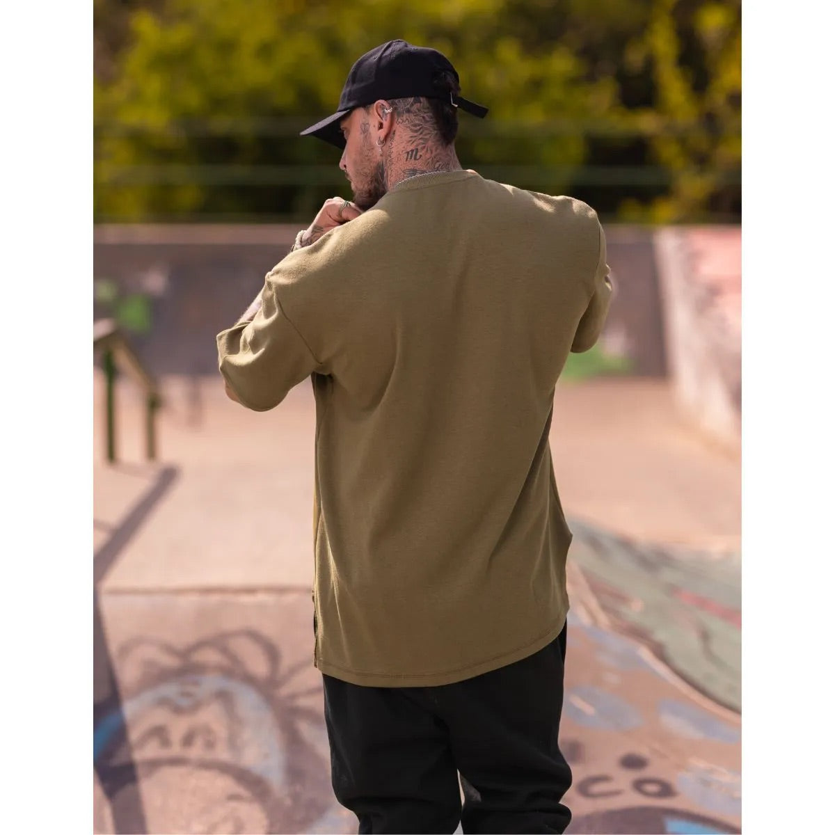 Camiseta Oversized Rugby Cutouts Chami Brand Verde Azeitona