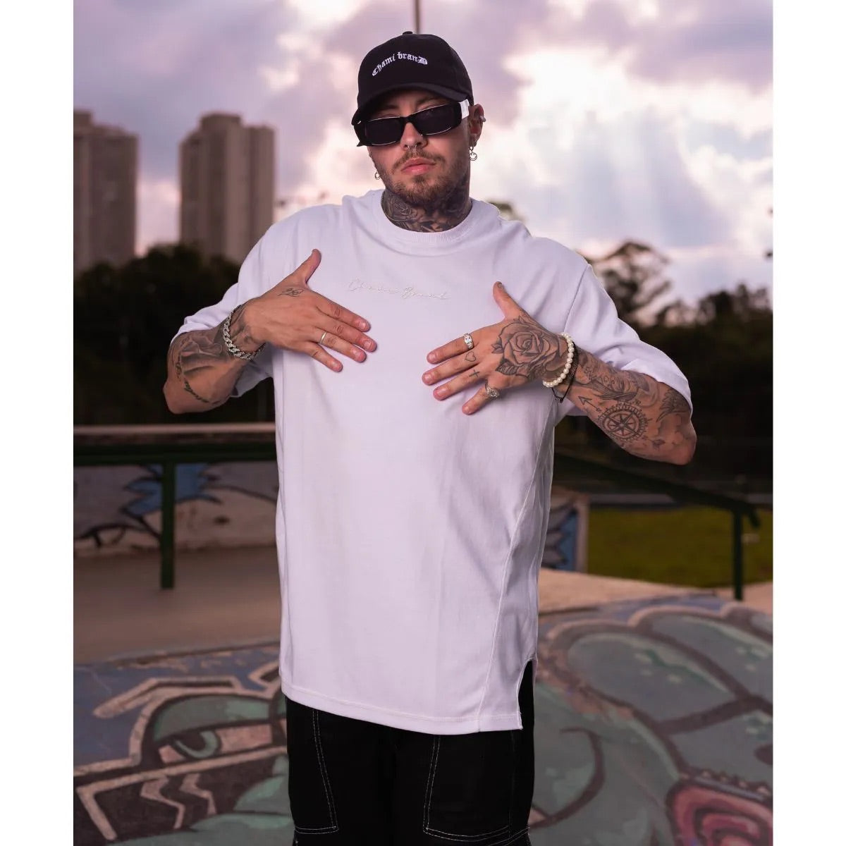 Camiseta Oversized Rugby Cutouts Chami Brand Branco